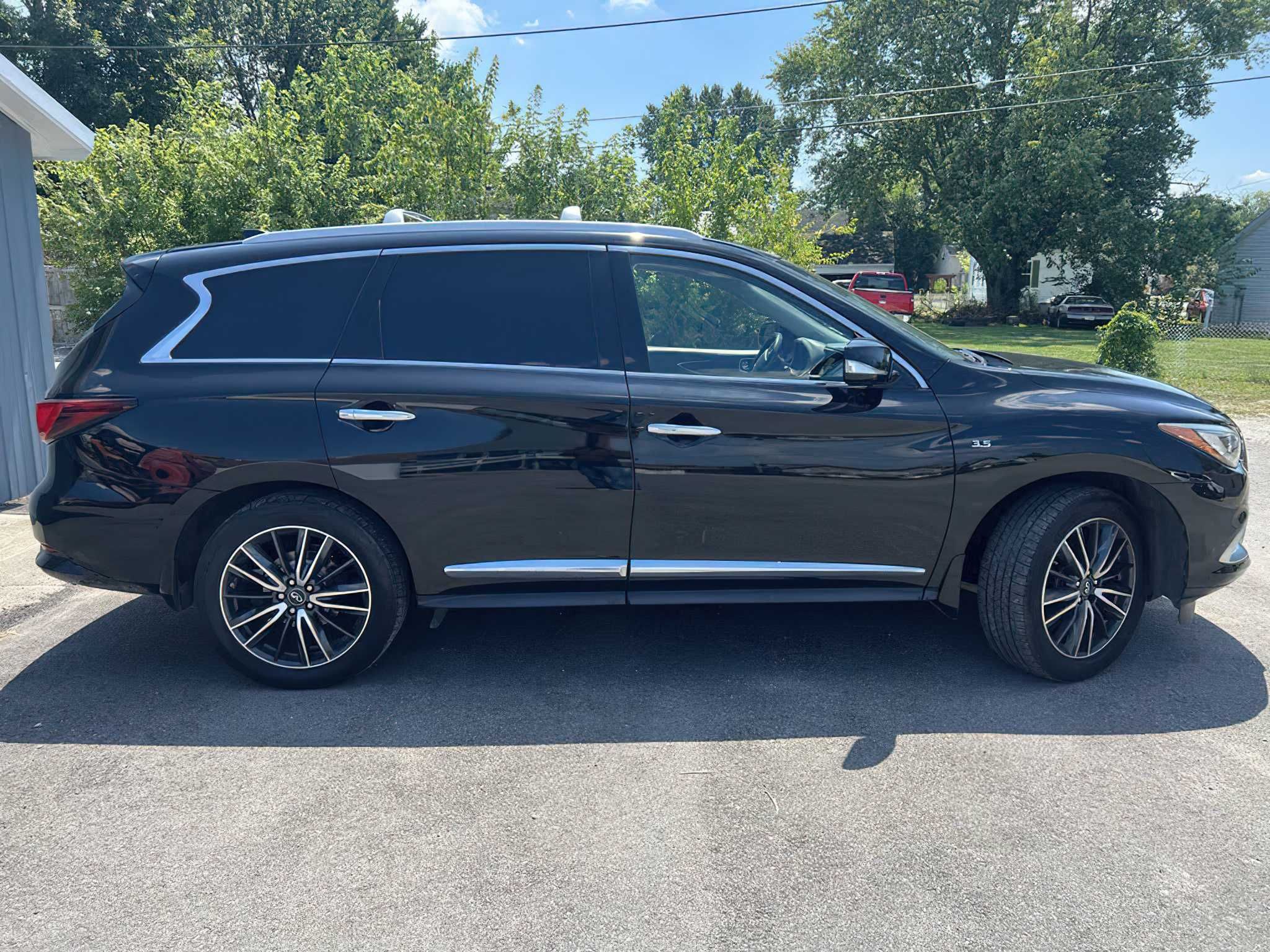 Infiniti Qx60      2016