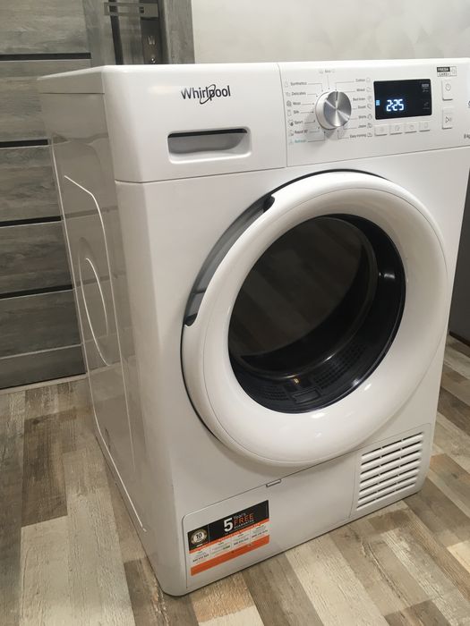 Whirlpool  FFT CM11 8XB сушильна машина 8кг
