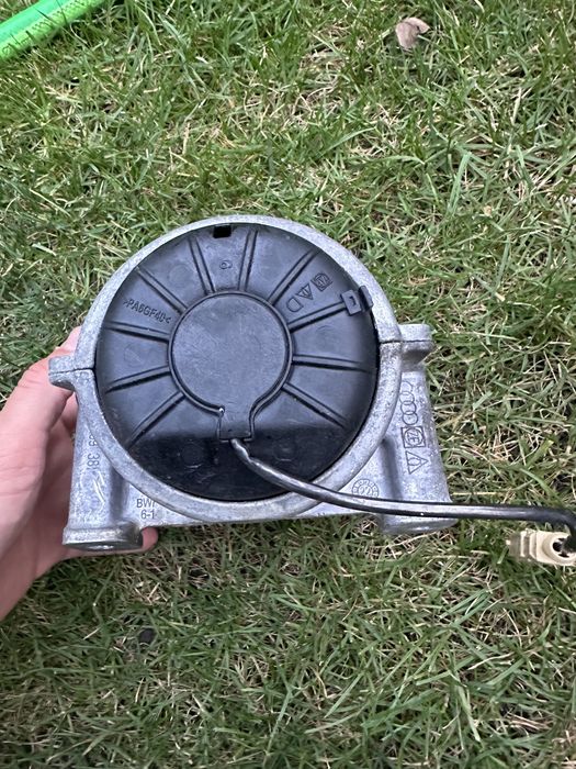 Подушка двигуна  8R0199381