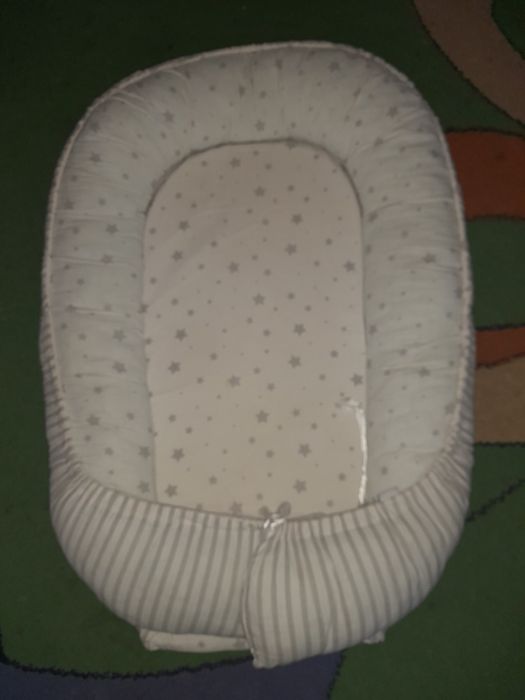 Кокон для немовлят