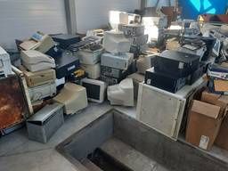 Уборка очистка гаража или квартири от хлама вывоз скупка всего