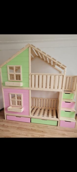 Łóżko piętrowe drewniane domek +kolor