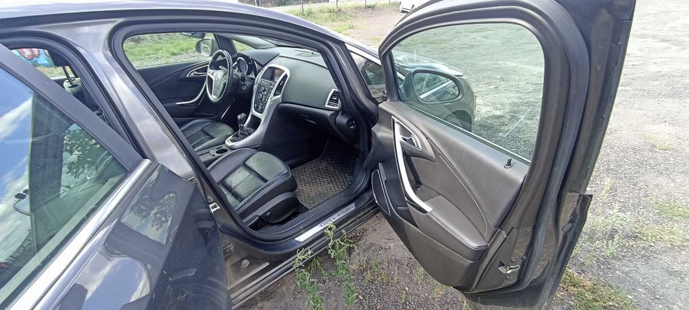 deska konsola kokpit airbagi pasy sensor opel astra j IV