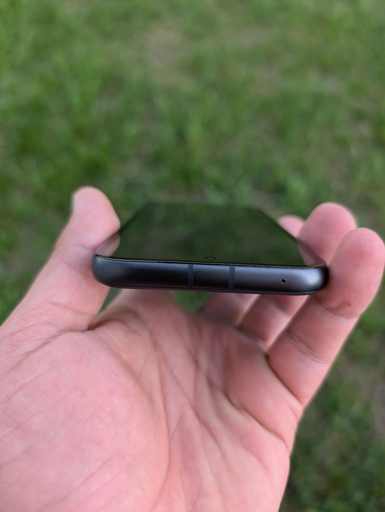 Google Pixel 8a 256GB black neverlock (європейська версія)