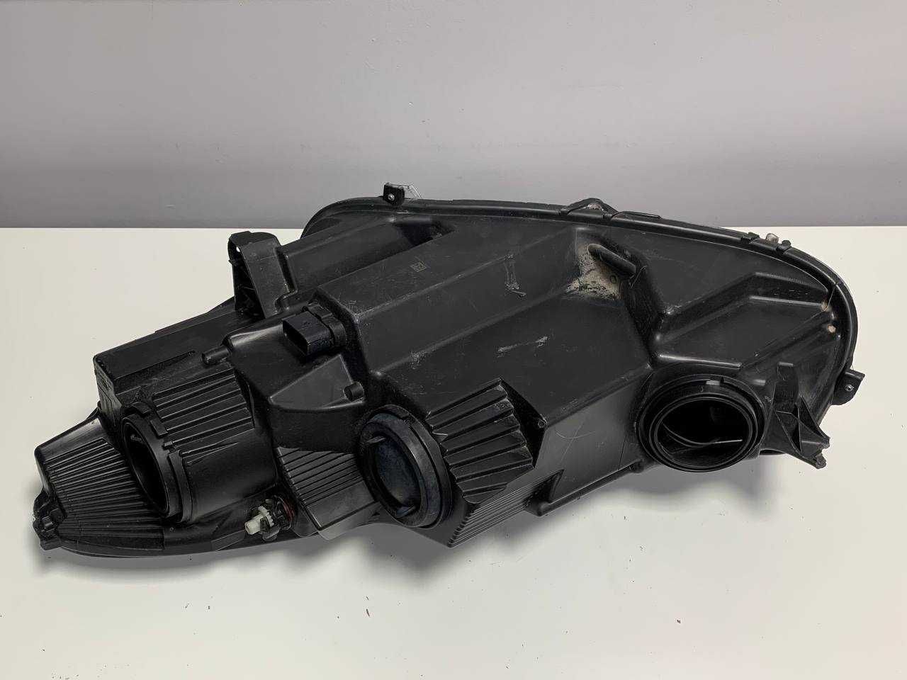 Prawa Lewa Lampa Reflektor FORD ESCAPE MK4 Led