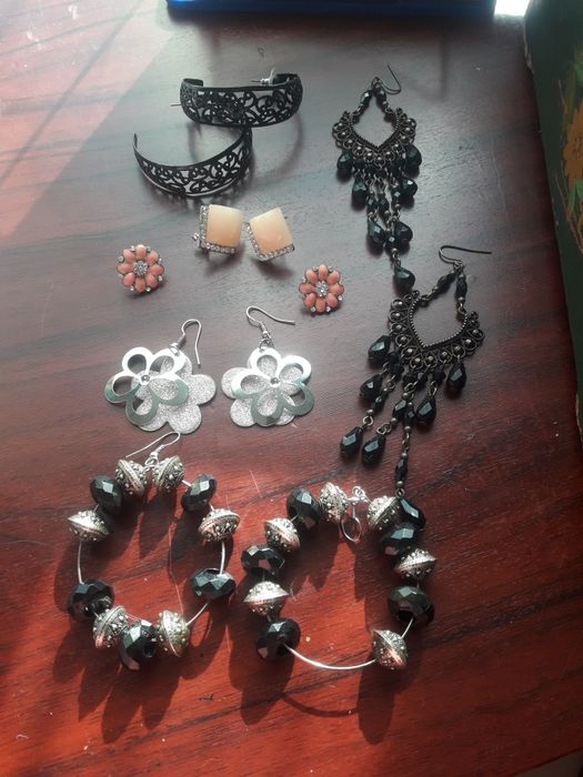 Бижутерия, серьги