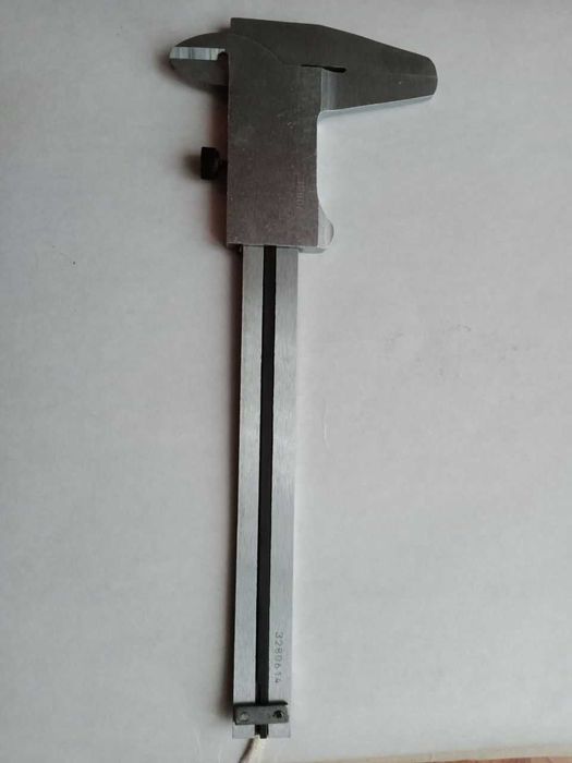 Штангенциркуль новий