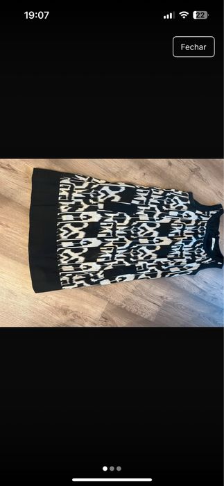 Vestido preto e branco