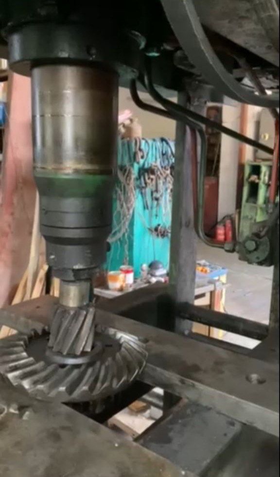 Прес Окс 1671 зусилля 40 тон рабочій