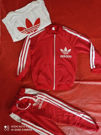Sportowy cienki czerwony dres komplet Adidas trójka 104-110, bliźniaki
