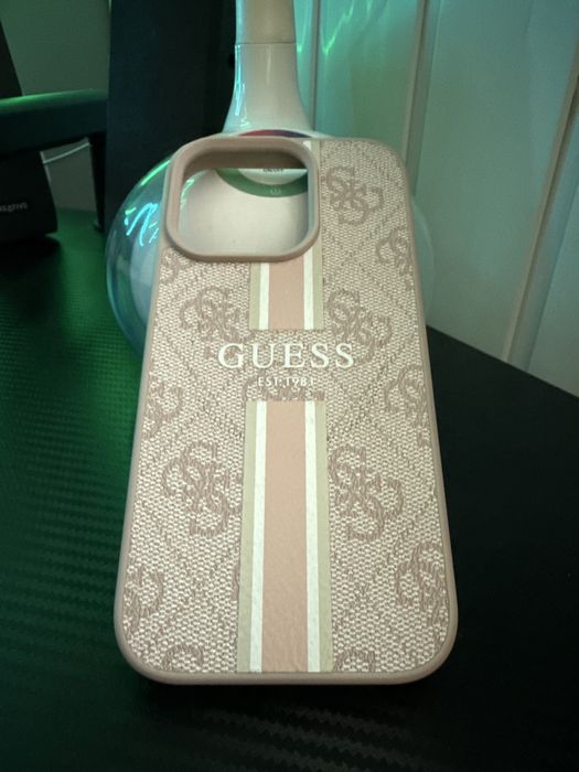Oryginalne Etui Guess Na iphone 16 pro