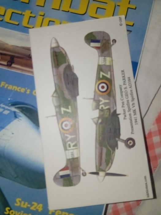 Revista avião e postal da Parker