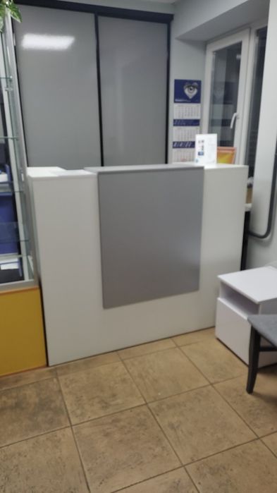 Ресепшн , стойка администратора