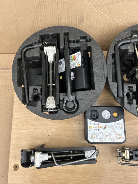 Домкрат Renault ZOE рено зое зоя