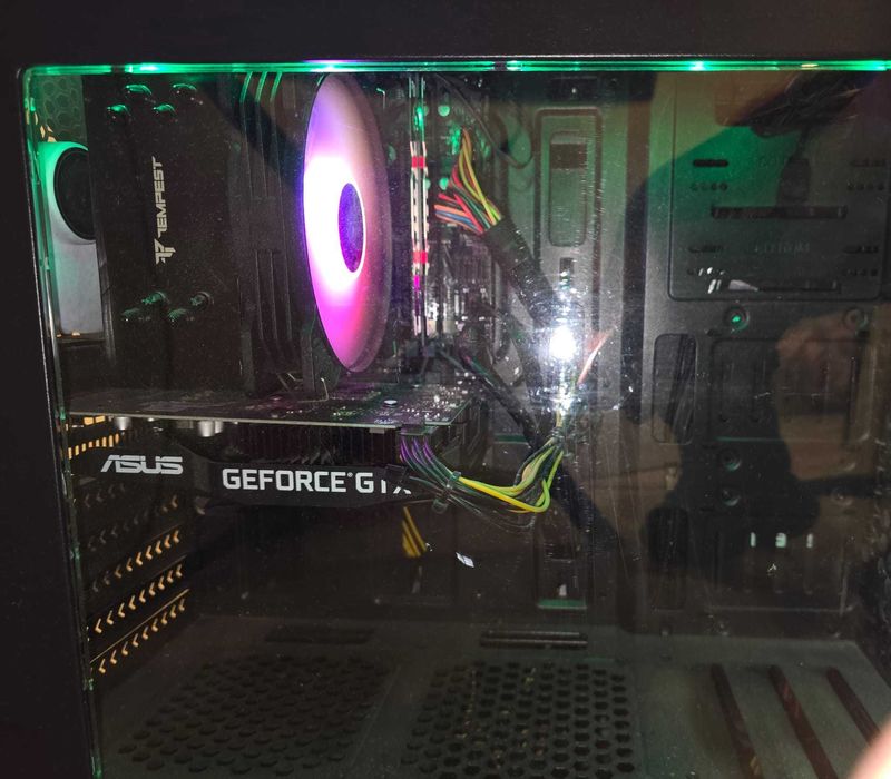 Desktop Gaming (2021) negociável