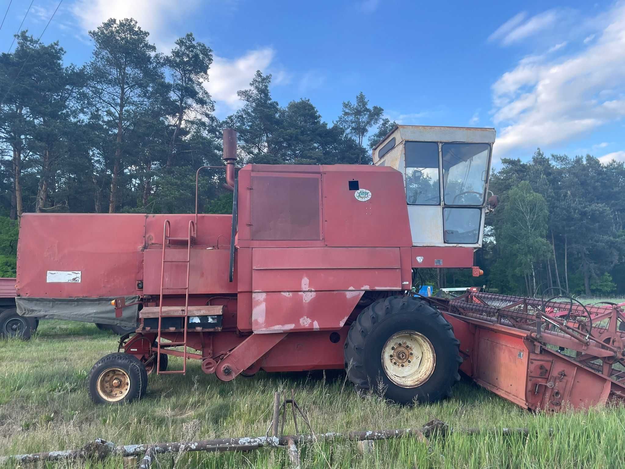 Kombajn Bizon Z056