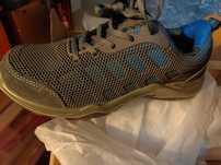 Buty robocze roz.41/7UK z metalowym noskiem