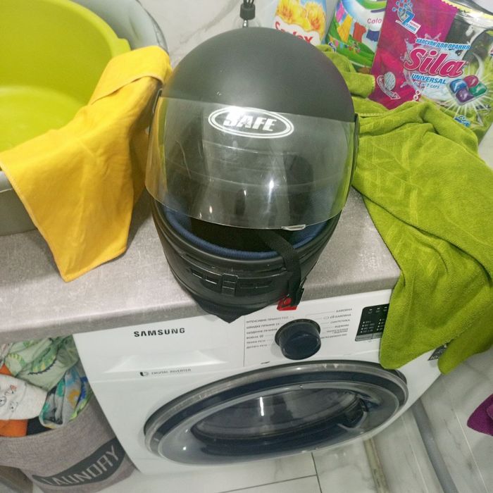 Продам шлем с горлом