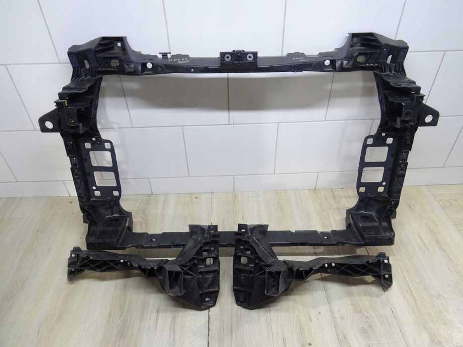 AUDI Q8 4M8 Телевізор передня панель