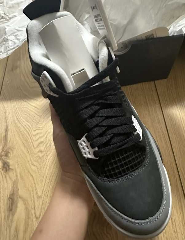 nowy Jordan 4 Retro Fear Moda rozmiar.42