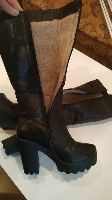 Продам Кожаные сапоги