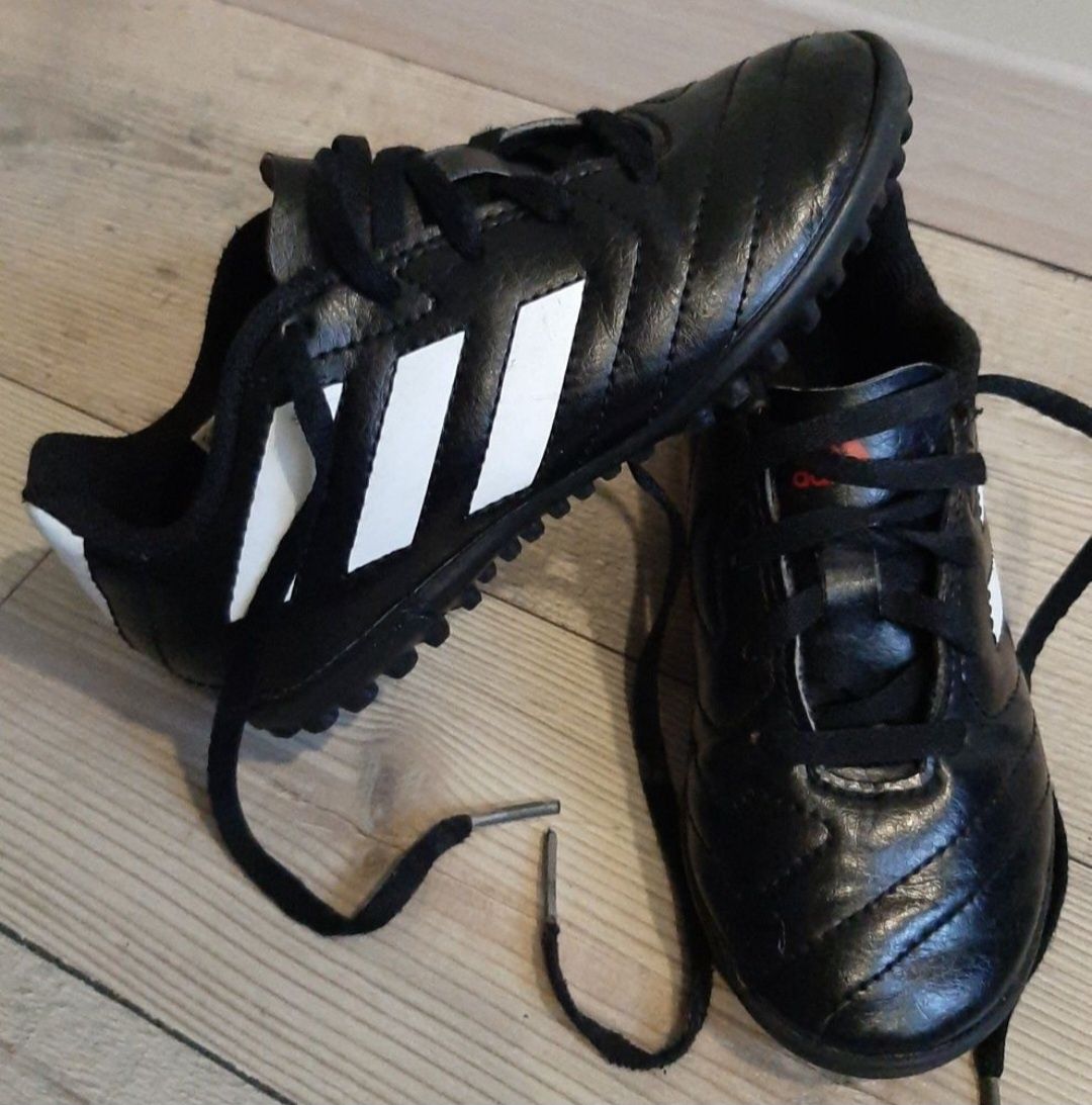 Сороконіжки футбольні Adidas (р.29)