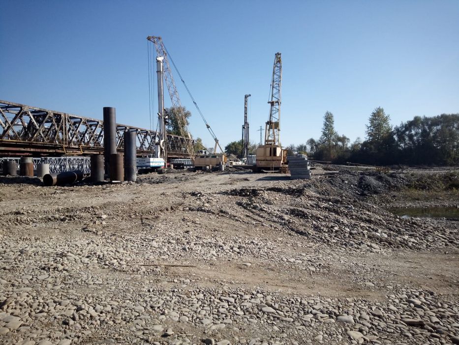 Буріння свай під фундамент | Влаштування пальових полів