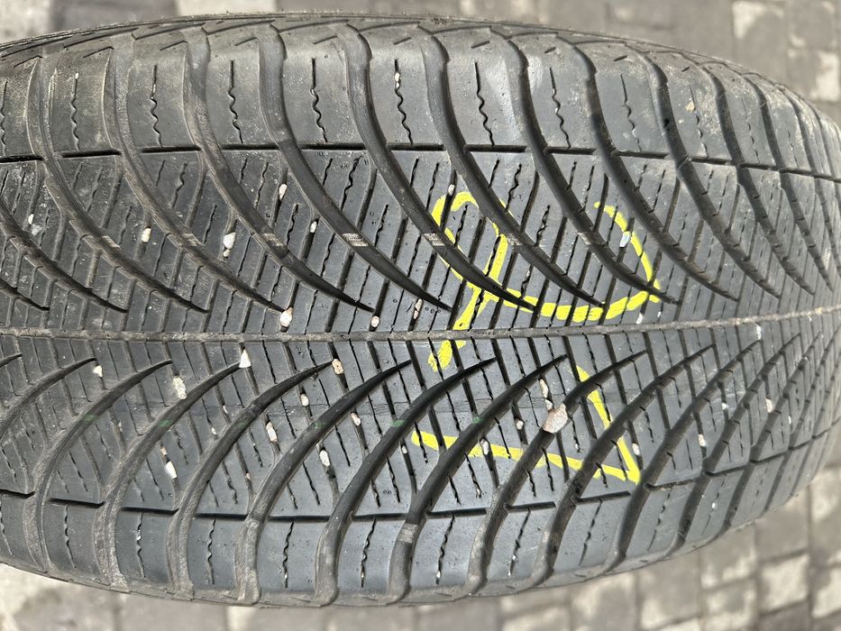 Шини всесезонні 205/55R16 GoodYear 4 seasons