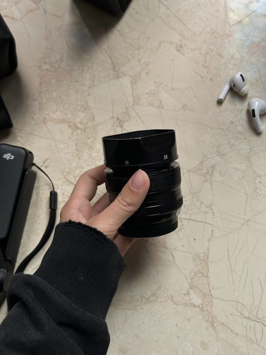обʼєктив fujifilm 35mm 1.4