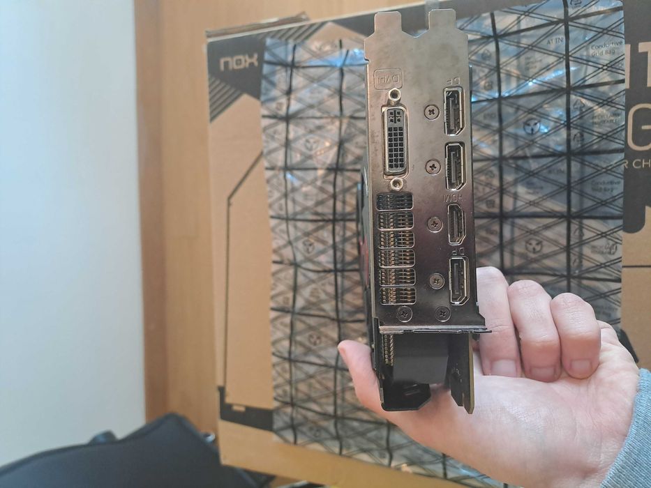 Placa Gráfica ASUS GTX980 STRIX 4GB Usada