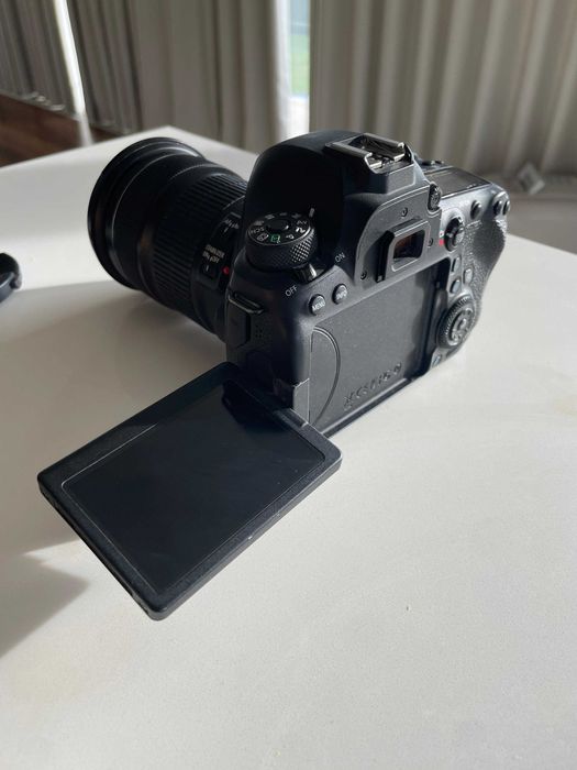 Canon 6D Mark II + 24-105 IS SMT + 2 Baterias + Carregador