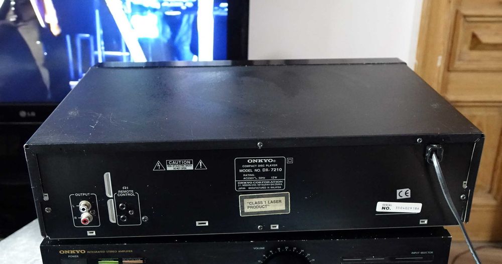Odtwarzacz CD ONKYO DX 7210 z pilotem!