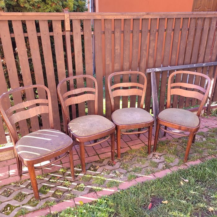 Stare 4  krzesla bukowe gięte, prl