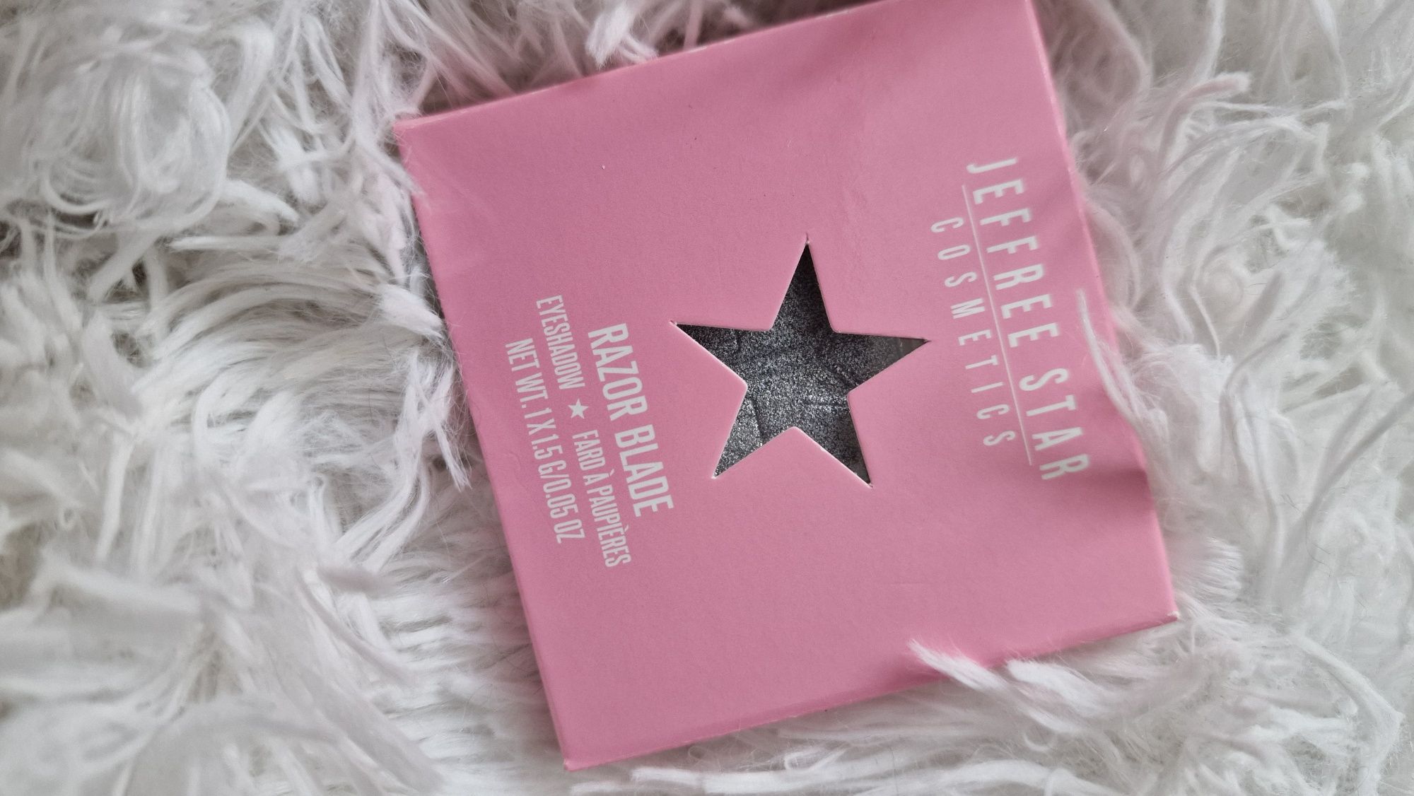 Jeffree Star, cień do powiek, srebrny Razor Blade