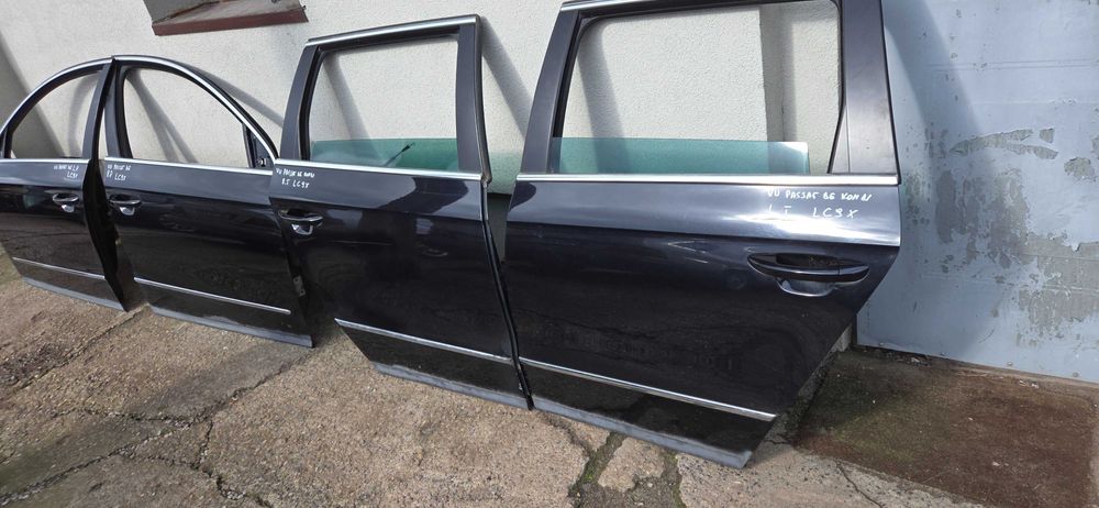 Drzwi Volkswagen Passat B6 Kombi LC9X