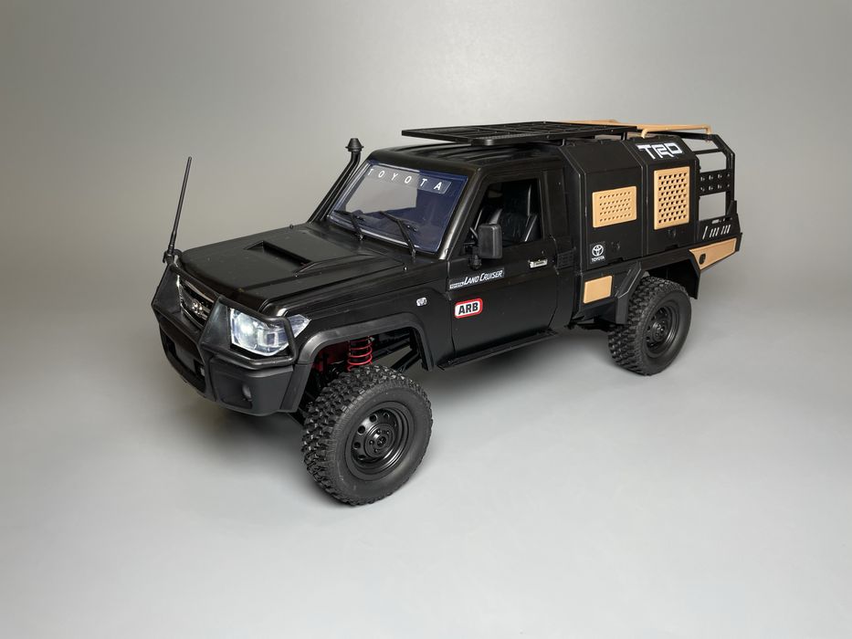 Радиоуправляемая машинка на радиоуправлении на радіокеруванні Джип