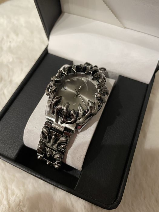 Годинник у стилі Y2K / Vintage з масивним металевим браслетом