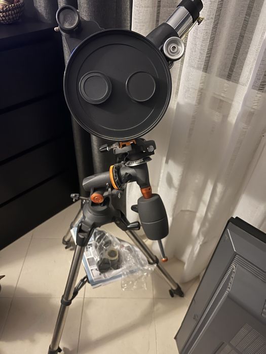 Telescópio Pro Celestron AstroMaster 130