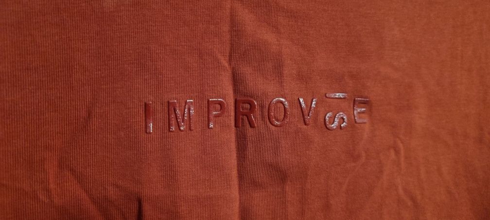 T-shirt czerwony