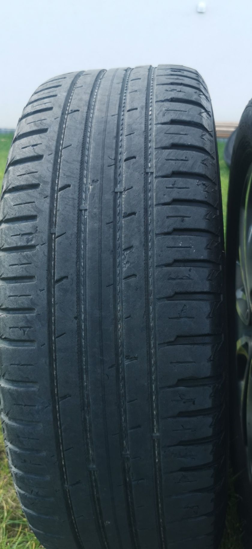 Używane opony Nokian Hakka Blue 2 SUV 215/55/R18