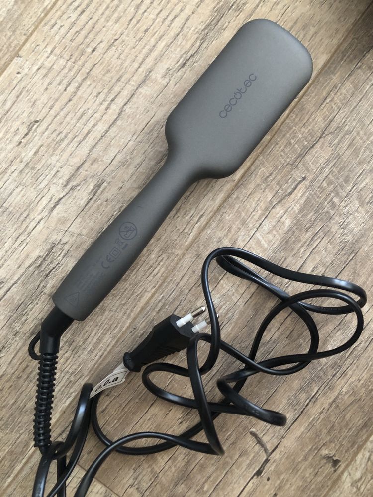 Щітка-випрямляч CECOTEC InstantCare 800 Travel Brush