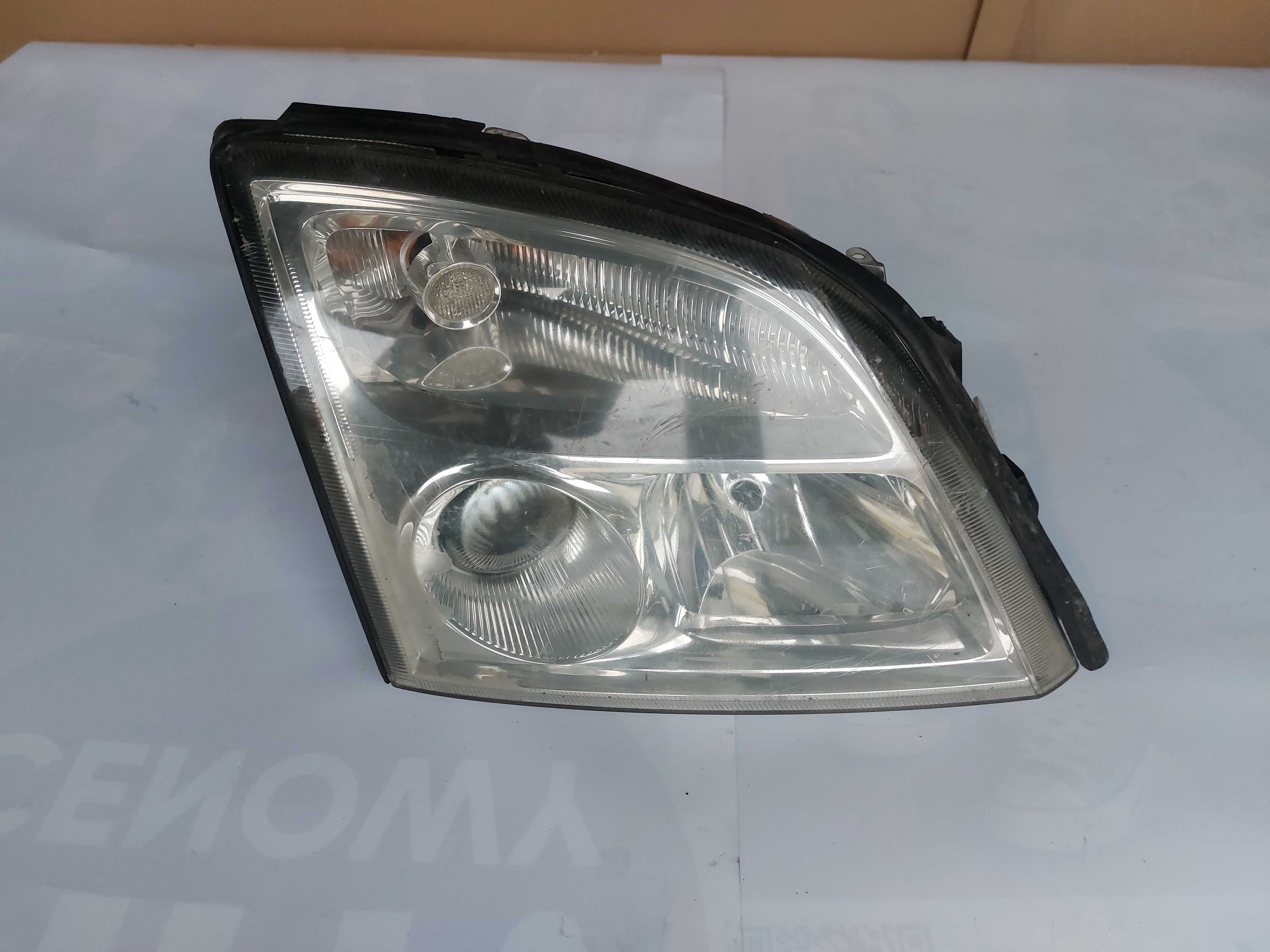 Lampa przód prawa Opel Vectra c Signum 02-05.r eu kpl XENON