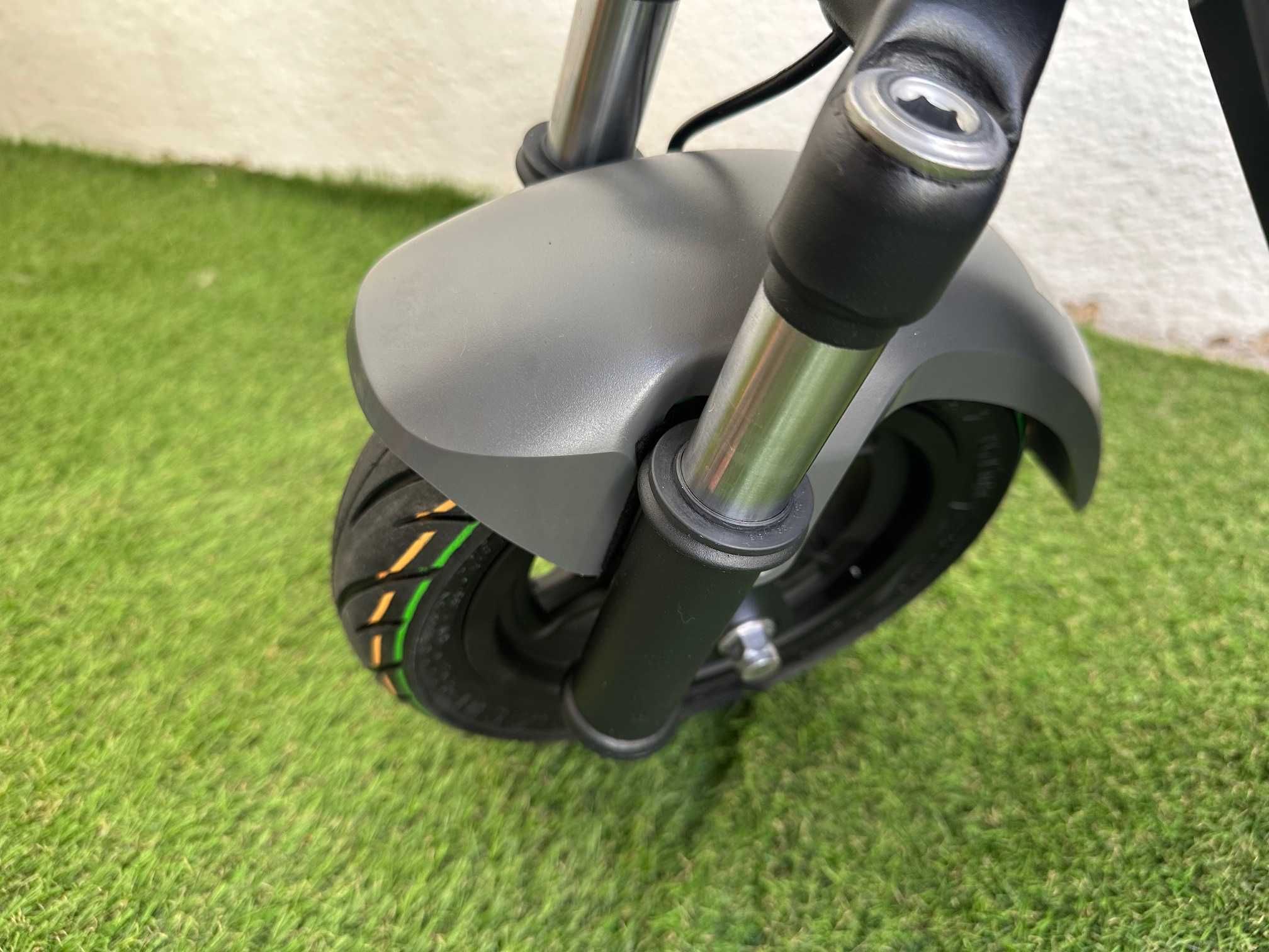 Trotinete Elétrica NIU KQi 200f