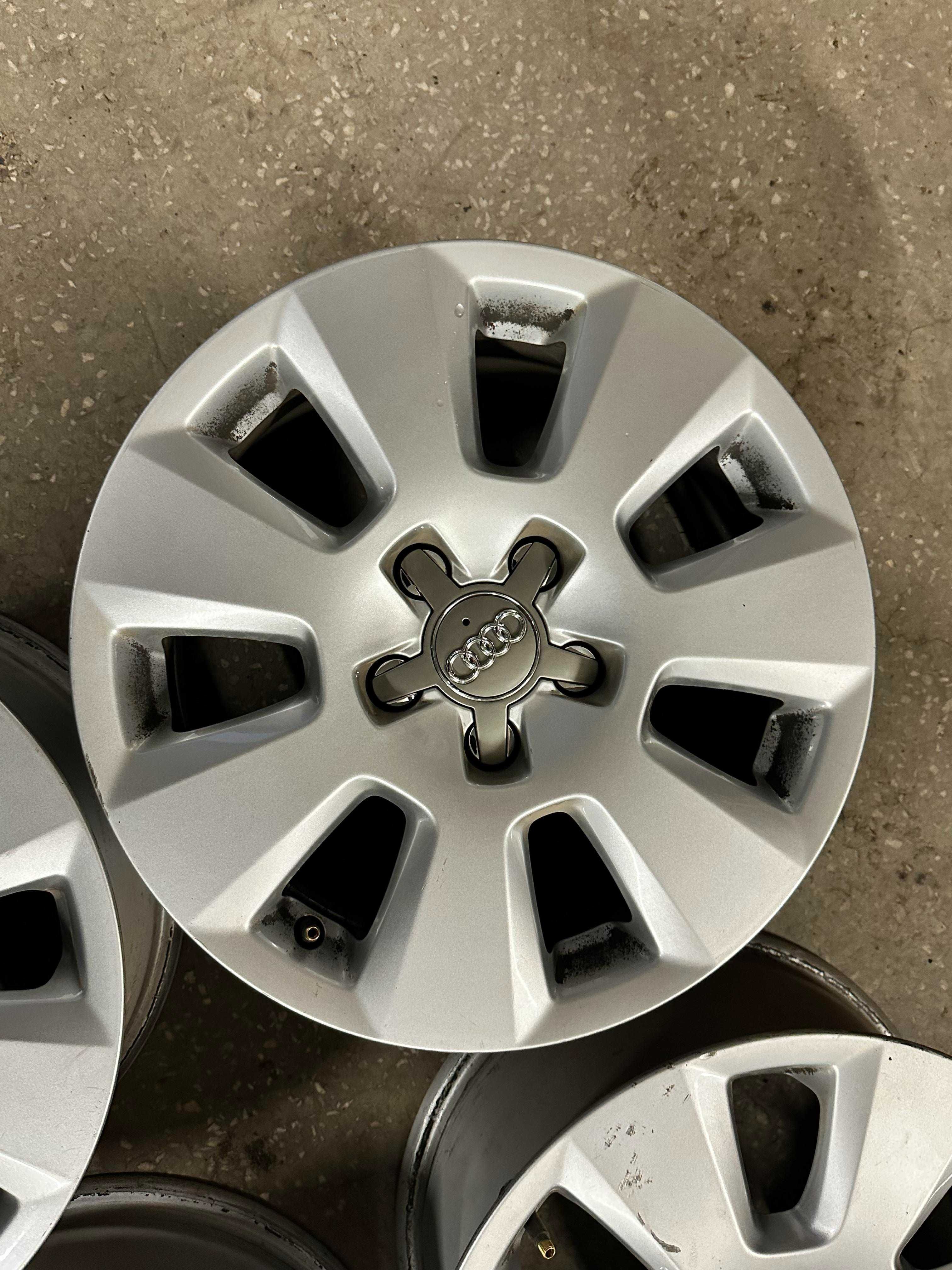 Felgi Aluminiowe Audi A6 16" 5x112 Oryginalne