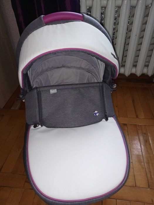 Продам коляску 2в1