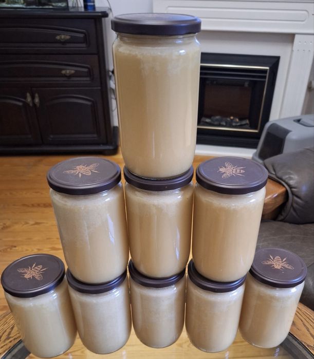 Miod z wlasnej pasieki