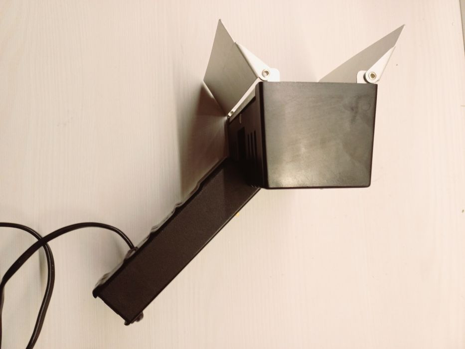 Lampa Revue 2315 halogen reflektor led 230 ręczny