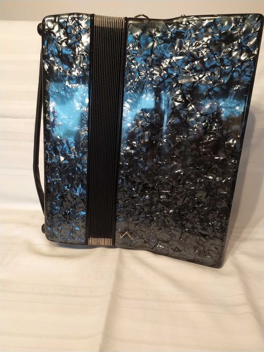 Akordeon Barcarole 120 odrestaurowany