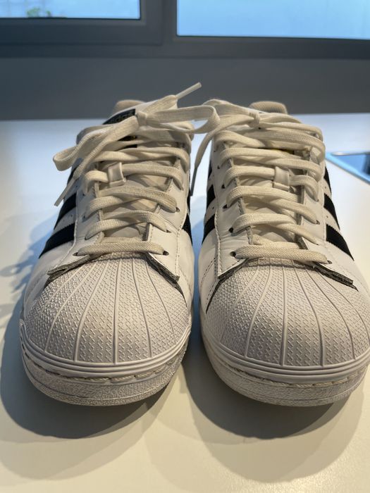 Adidas SUPERSTAR novas. Usadas 2 vezes. Motivo da venda: apertadas