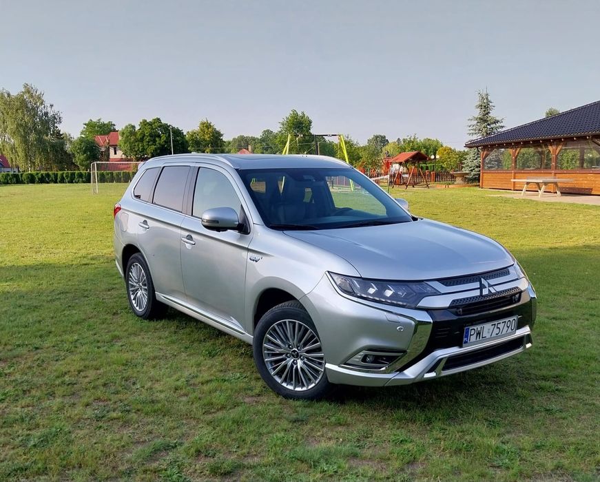 Mitsubishi Outlander 2.4 Plug-In Hybrid Plus 4WD